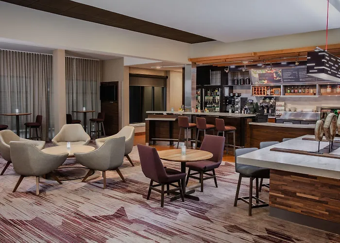 Courtyard By Marriott Greensboro